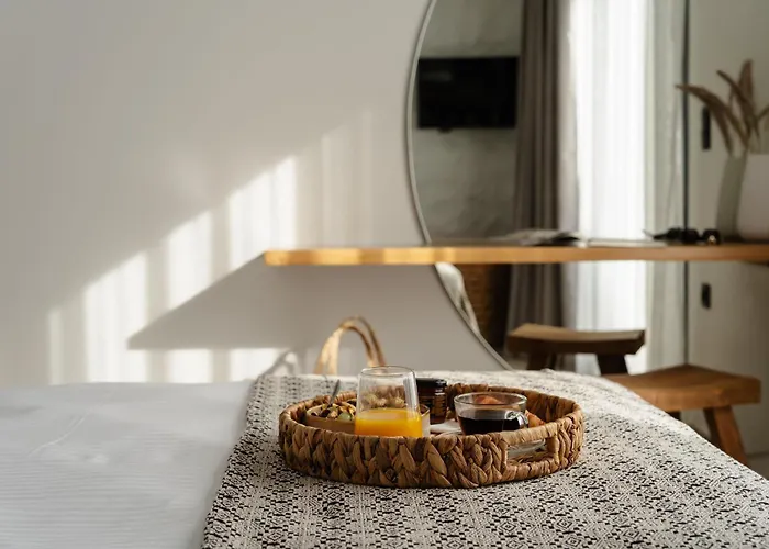 C&g Agia Anna (Naxos)