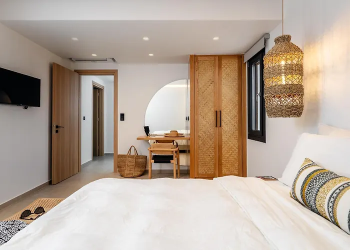 C&g * Agia Anna (Naxos)