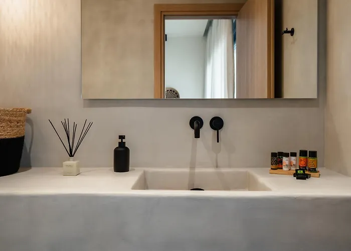 C&g * Agia Anna (Naxos)